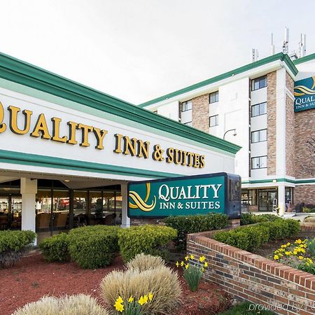 Quality Inn & Suites College Park Buitenkant foto